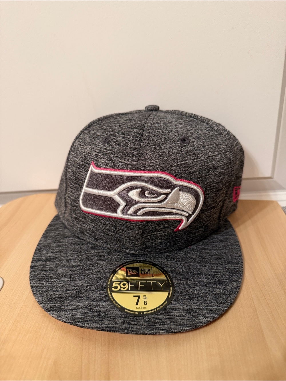 New Era Heather Gray Seahawks 59FIFTY Fitted Cap with Pink Trim